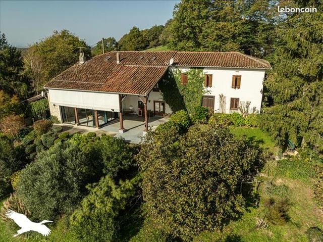Maison 5 pièces 193 m²