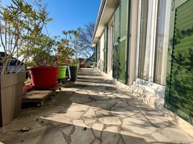 Maison 5 pièces 1 600 m²