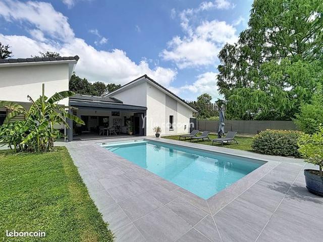 Maison 5 pièces 204 m²