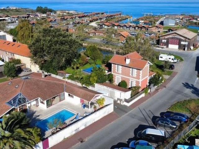 Maison 5 pièces 204 m²