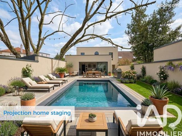 Maison 5 pièces 205 m²