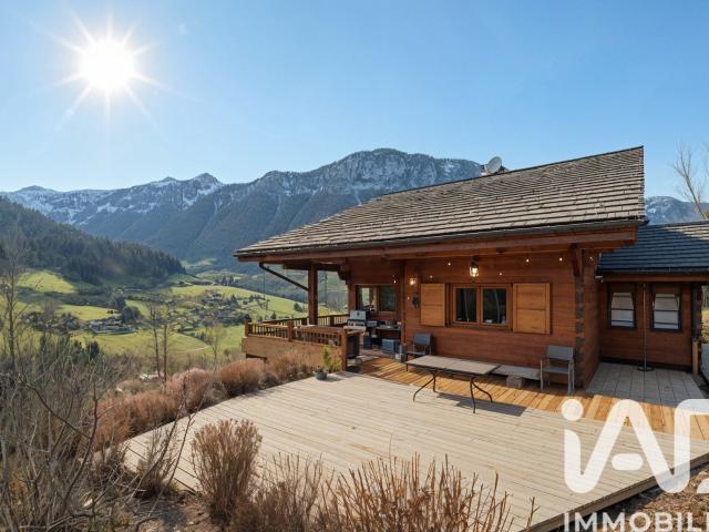 Maison 5 pièces 205 m²