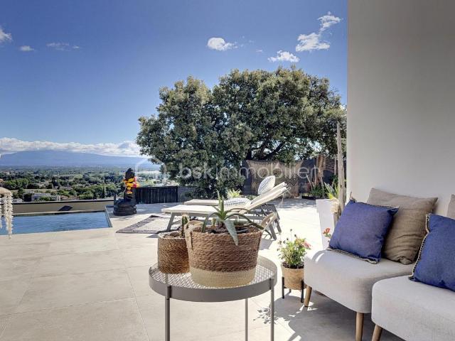 Maison 5 pièces 205 m²
