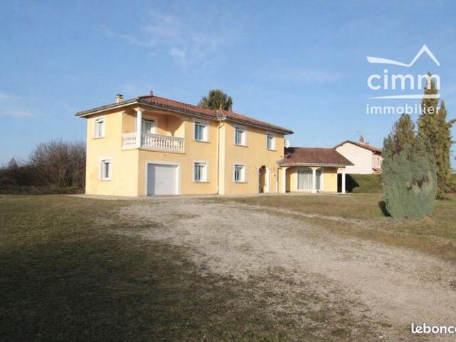 Maison 5 pièces 205 m²