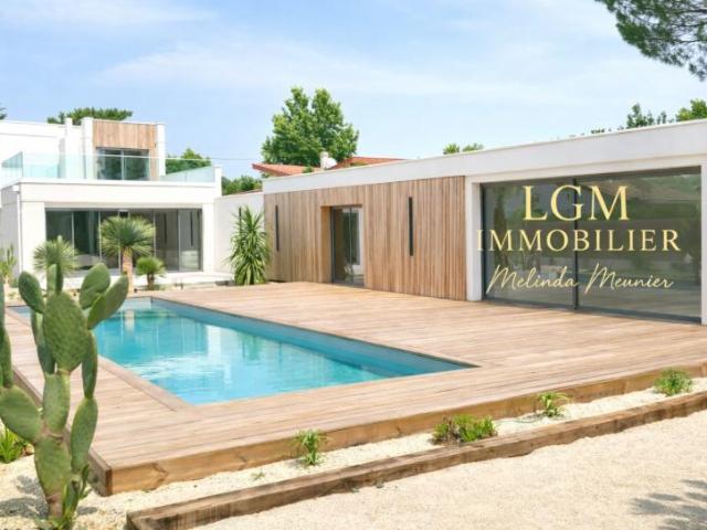 Maison 5 pièces 205 m²