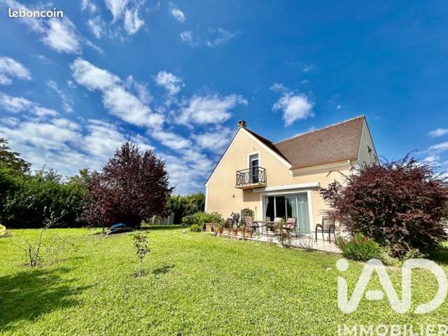 Maison 5 pièces 205 m²