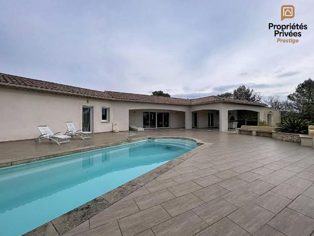 Maison 5 pièces 205 m²