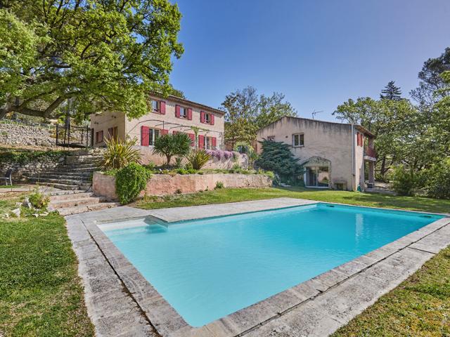 Maison 5 pièces 206 m²