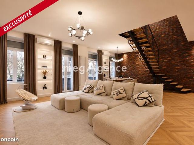 Maison 5 pièces 206 m²