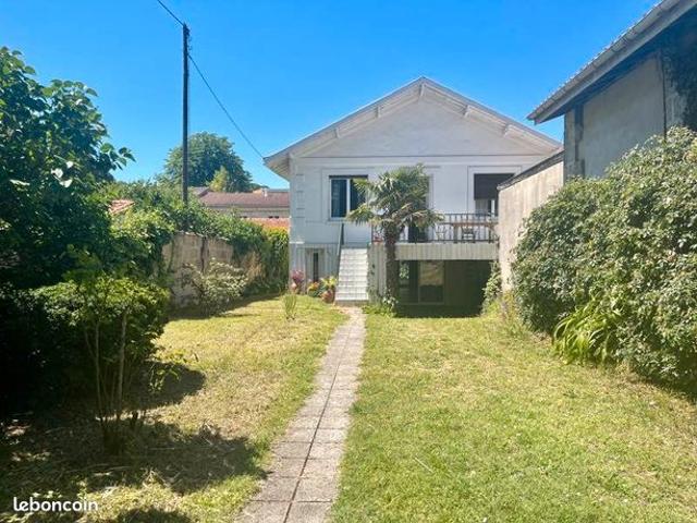 Maison 5 pièces 206 m²
