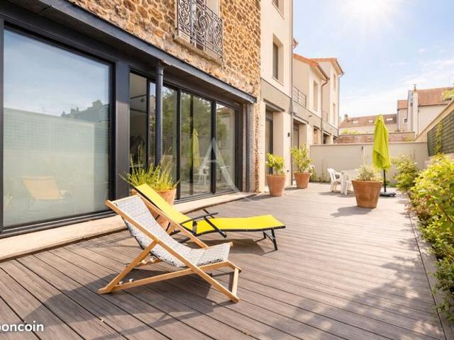 Maison 5 pièces 206 m²
