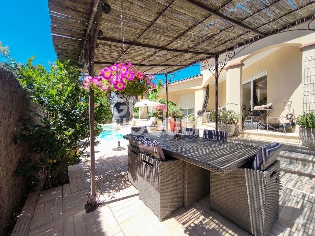 Maison 5 pièces 206 m²
