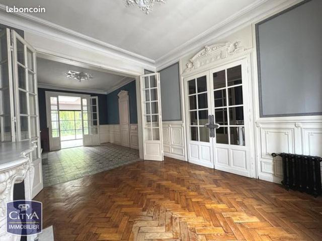 Maison 5 pièces 206 m²