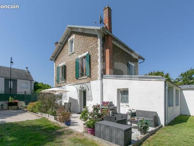 Maison 5 pièces 206 m²