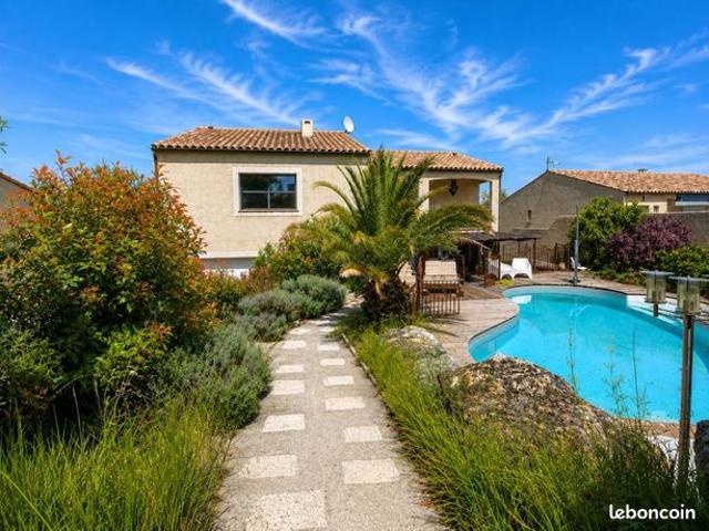 Maison 5 pièces 207 m²