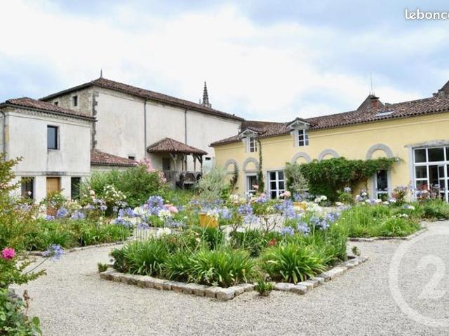 Maison 5 pièces 207 m²