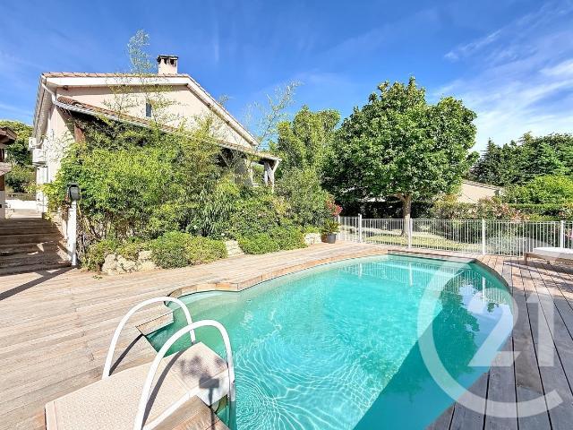Maison 5 pièces 208 m²