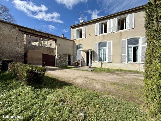 Maison 5 pièces 208 m²