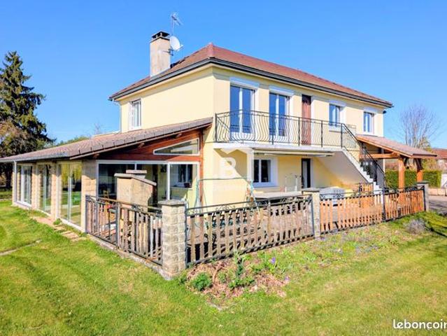 Maison 5 pièces 208 m²