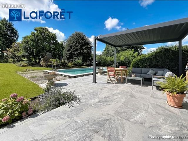 Maison 5 pièces 208 m²