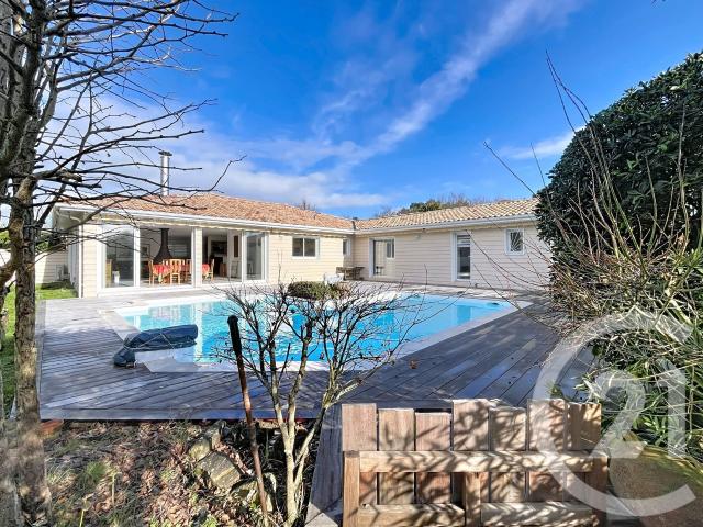 Maison 5 pièces 209 m²