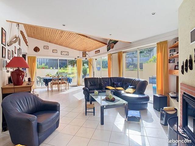 Maison 5 pièces 200 m²