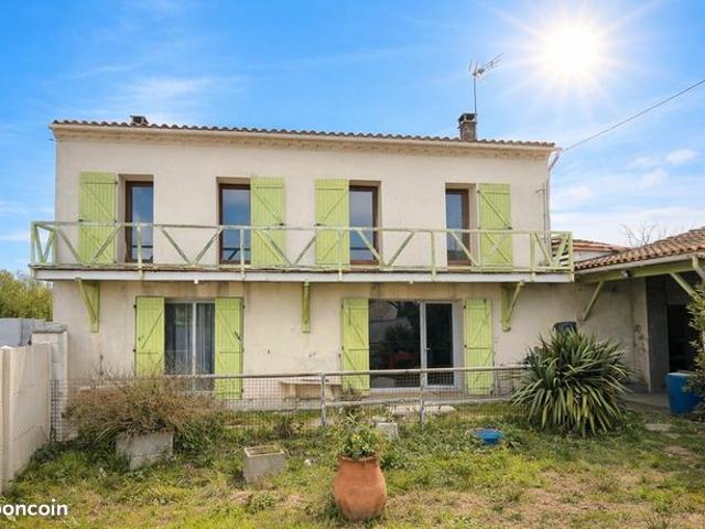 Maison 5 pièces 200 m²