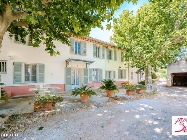 Maison 5 pièces 200 m²