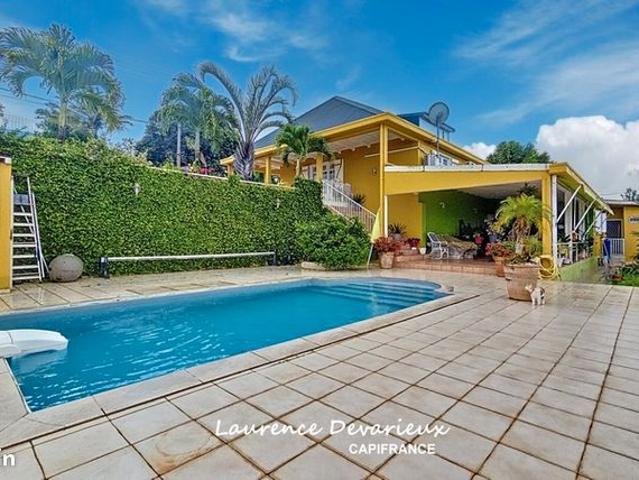 Maison 5 pièces 200 m²