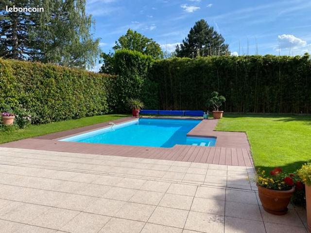 Maison 5 pièces 200 m²