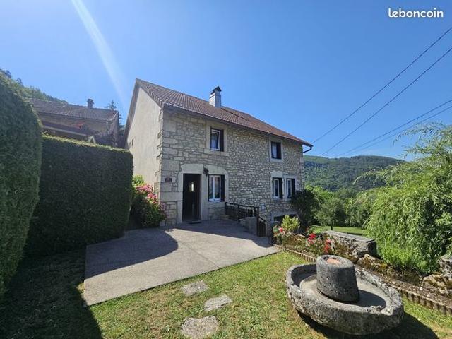 Maison 5 pièces 200 m²