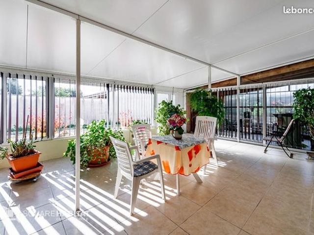 Maison 5 pièces 200 m²