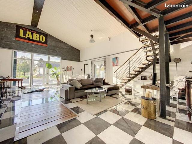 Maison 5 pièces 200 m²