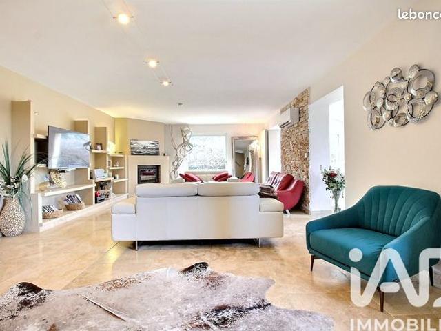 Maison 5 pièces 200 m²