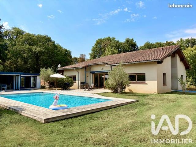 Maison 5 pièces 200 m²