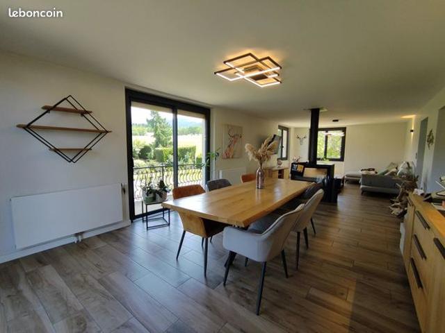 Maison 5 pièces 200 m²