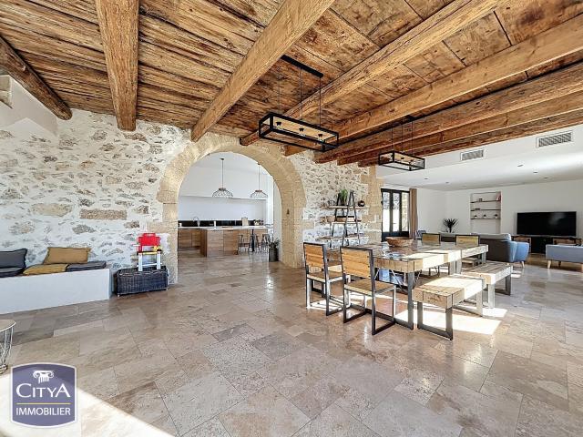 Maison 5 pièces 200 m²