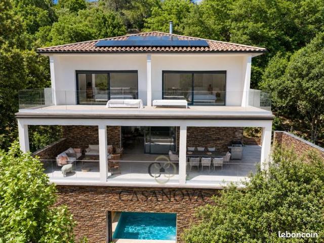 Maison 5 pièces 200 m²