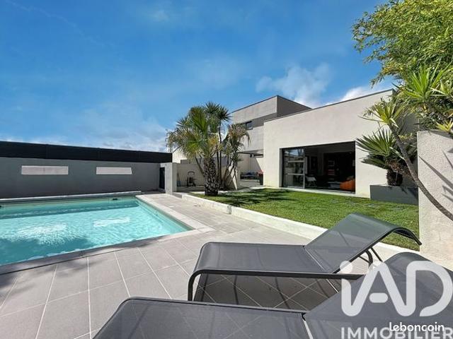 Maison 5 pièces 200 m²