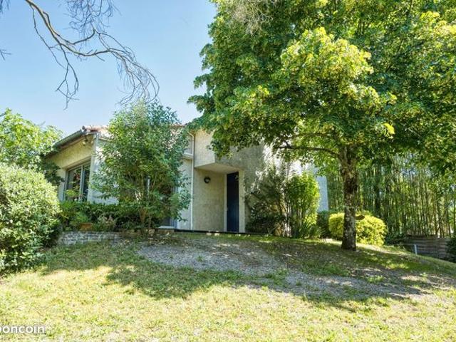 Maison 5 pièces 200 m²