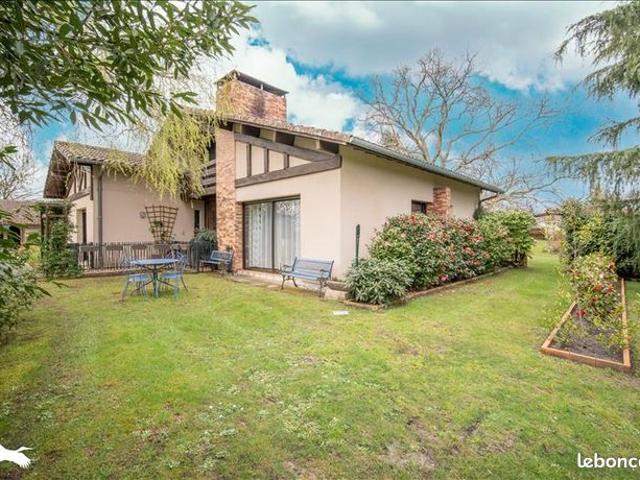 Maison 5 pièces 200 m²