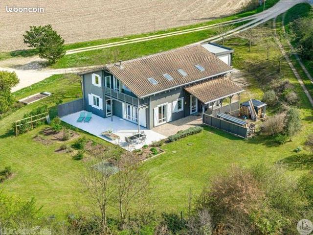 Maison 5 pièces 200 m²
