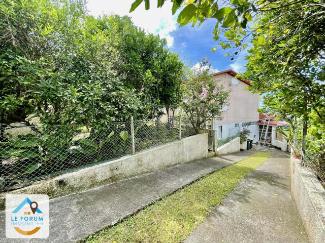 Maison 5 pièces 200 m²