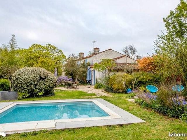 Maison 5 pièces 200 m²