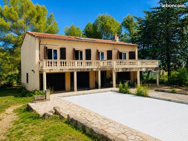 Maison 5 pièces 200 m²