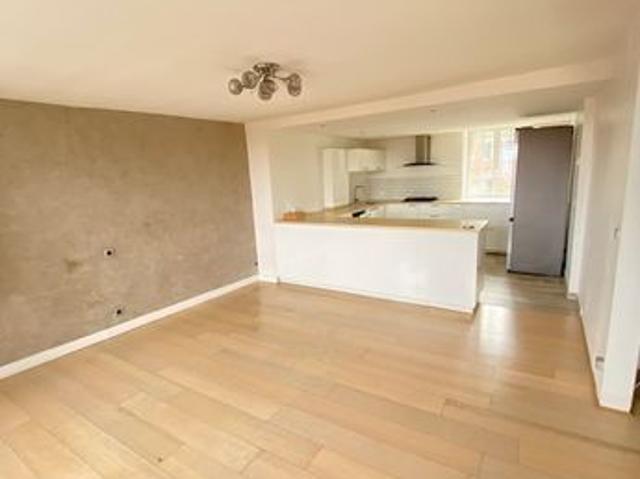 Maison 5 pièces 200 m²