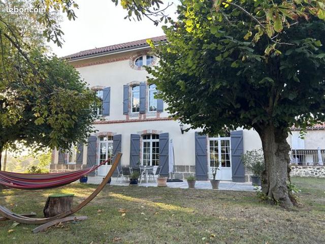 Maison 5 pièces 200 m²