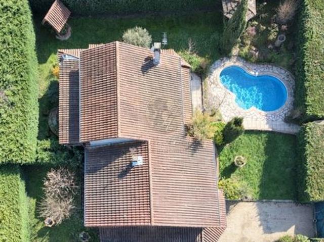 Maison 5 pièces 200 m²