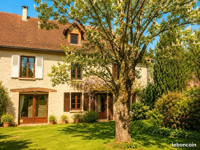 Maison 5 pièces 200 m²