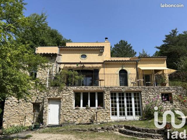 Maison 5 pièces 200 m²